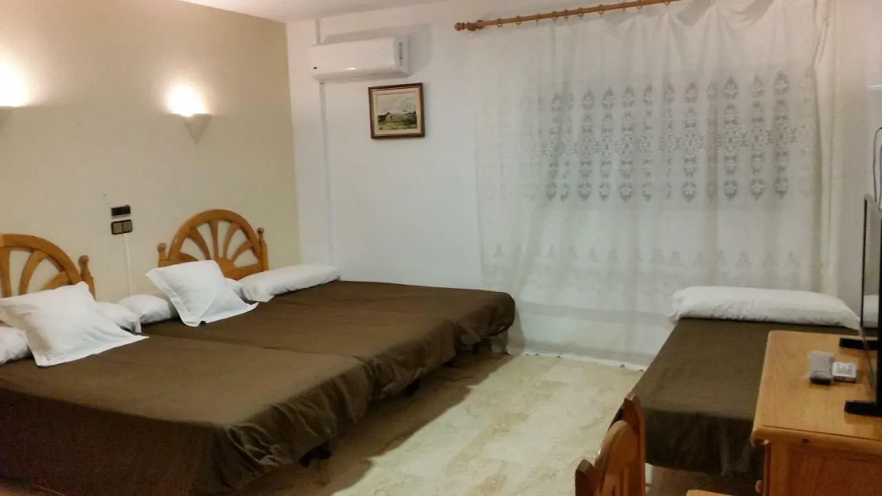 Hotel Balcon De Cazorla 3*,