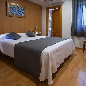 https://izaga-alojamientos-restauracion.sansebastianhotels.net