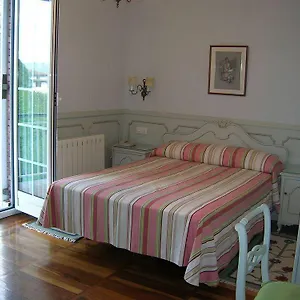 Alcazar - Centro Ciudad 3* Irun